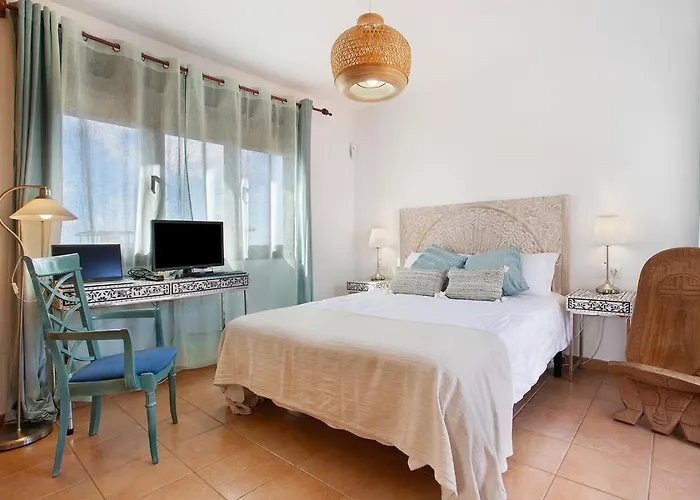 Amadeus بيت للعطل *